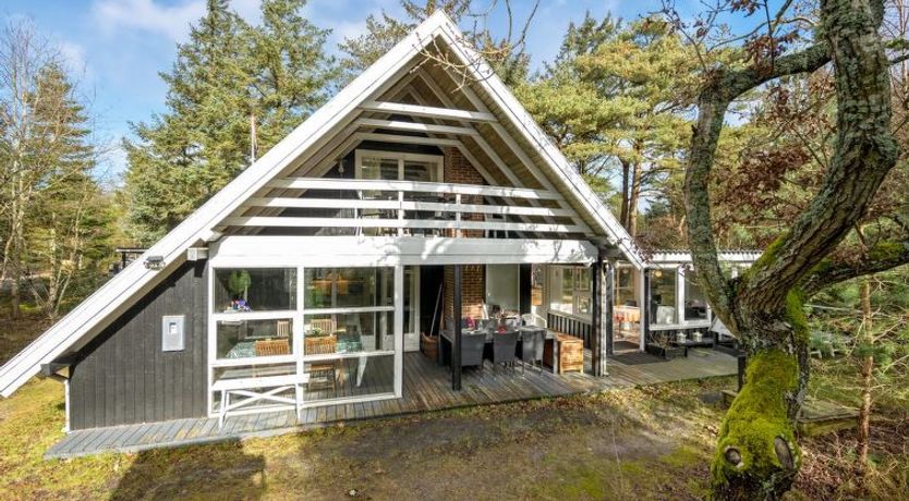 Photo of "Poul" - 1.9km from the sea