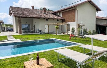 Cascina Luscai Holiday Home