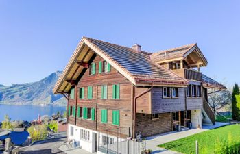 Huus Chloster, Apt Niesen Holiday Home
