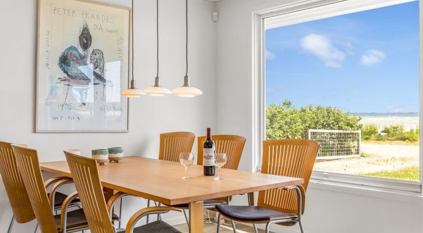 Photo of "Cornelius" - 30m from the sea