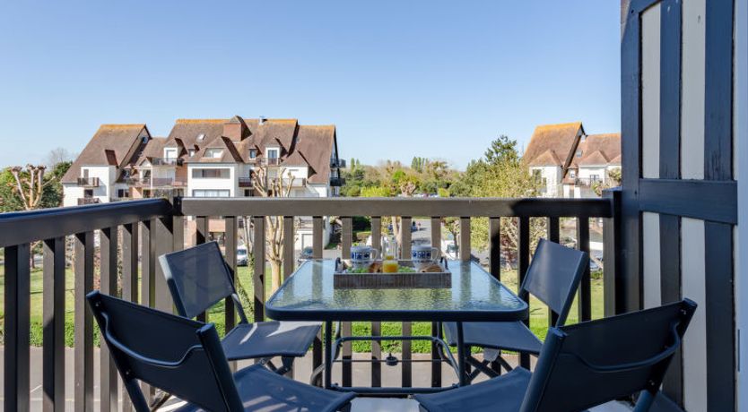 Photo of Fleur Marine Apartment 36