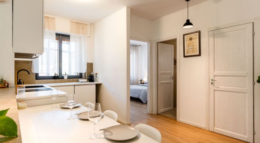 Photo of Seaview, Modern Apartment