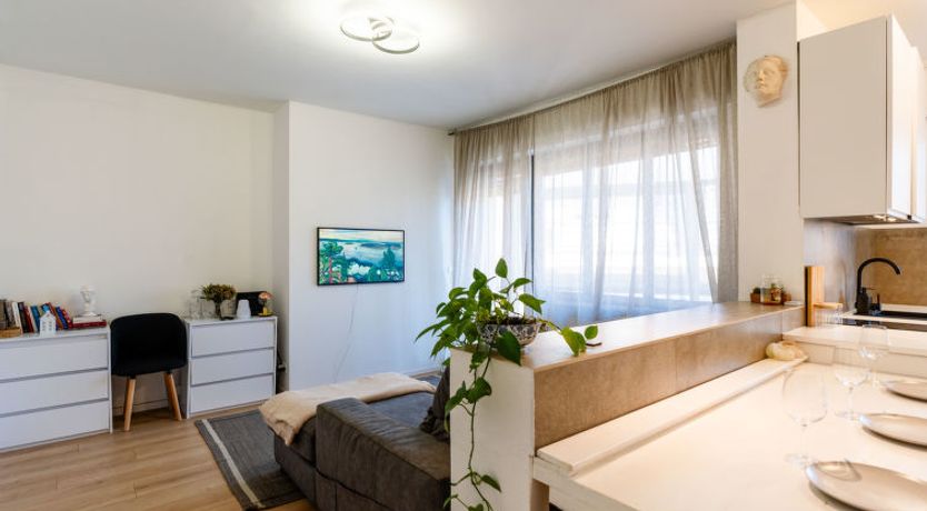 Photo of Seaview, Modern Apartment