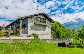 Sara Holiday Home