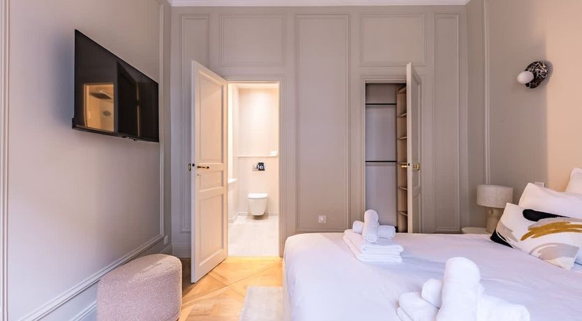 Photo of The Jewel of Paris