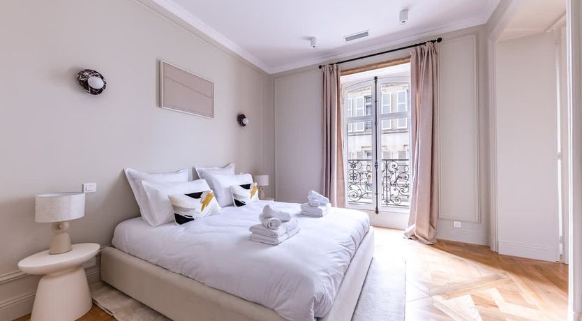 Photo of The Jewel of Paris