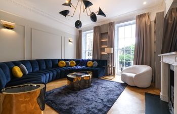 A Royal Garden Holiday Home