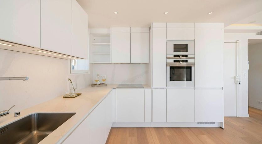 Photo of Sea & Hills