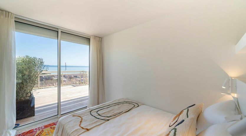 Photo of Sea & Hills