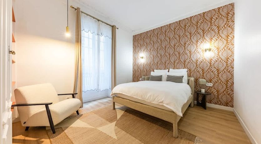 Photo of Lumière Parisienne