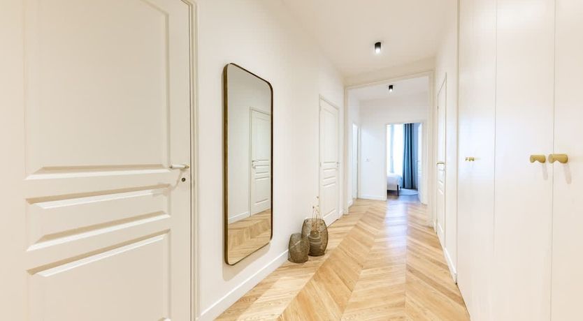 Photo of Lumière Parisienne