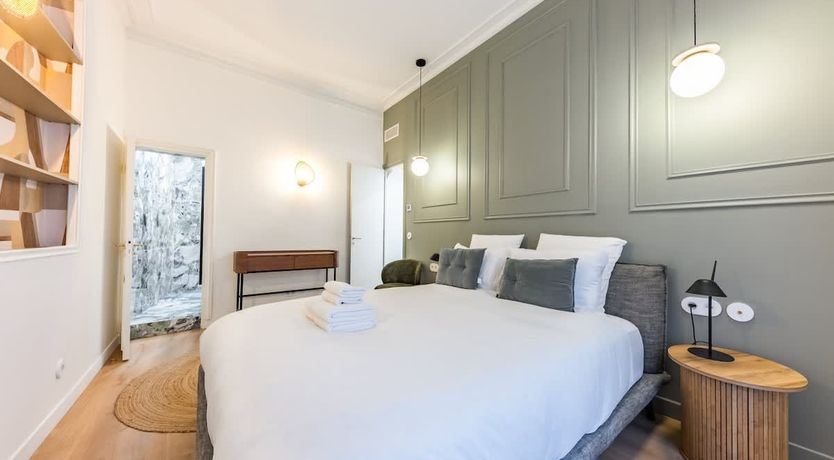 Photo of Lumière Parisienne