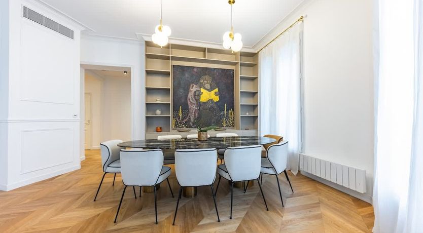 Photo of Lumière Parisienne