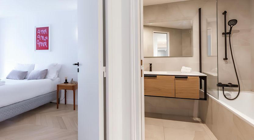 Photo of Madeleine Moment