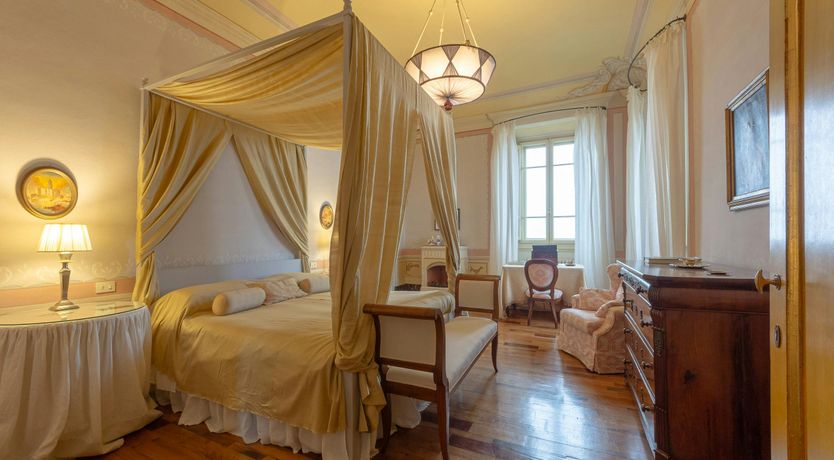 Photo of The Chianti Moon