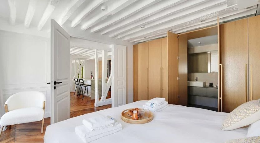 Photo of The Parisian Elegance