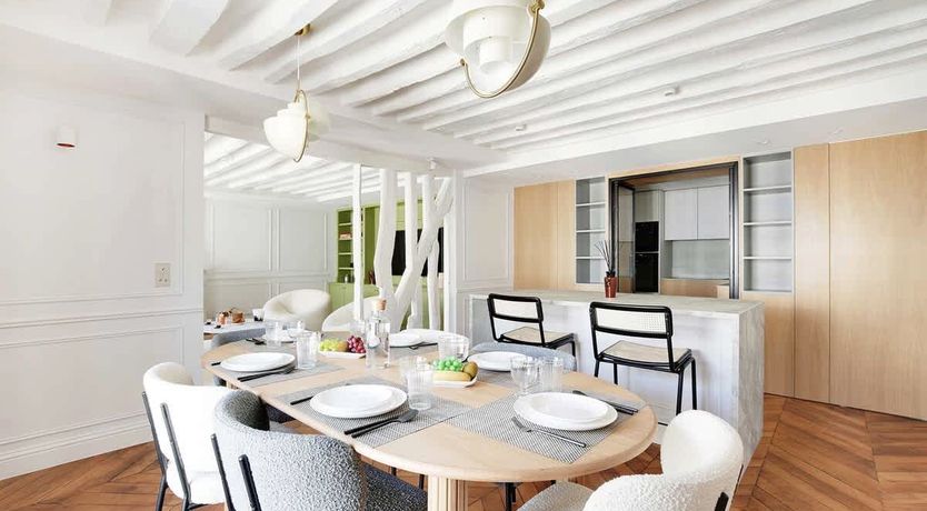 Photo of The Parisian Elegance