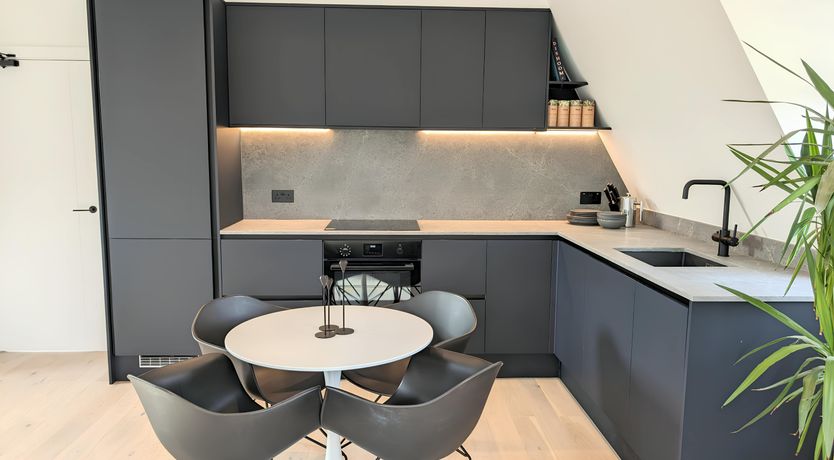 Photo of Sleek & Sharp