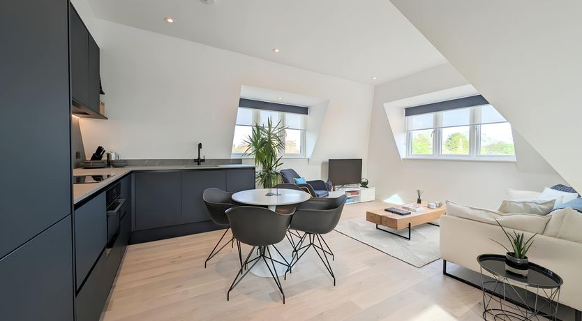 Photo of Sleek & Sharp