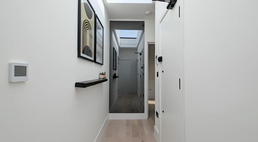 Photo of Sleek & Sharp