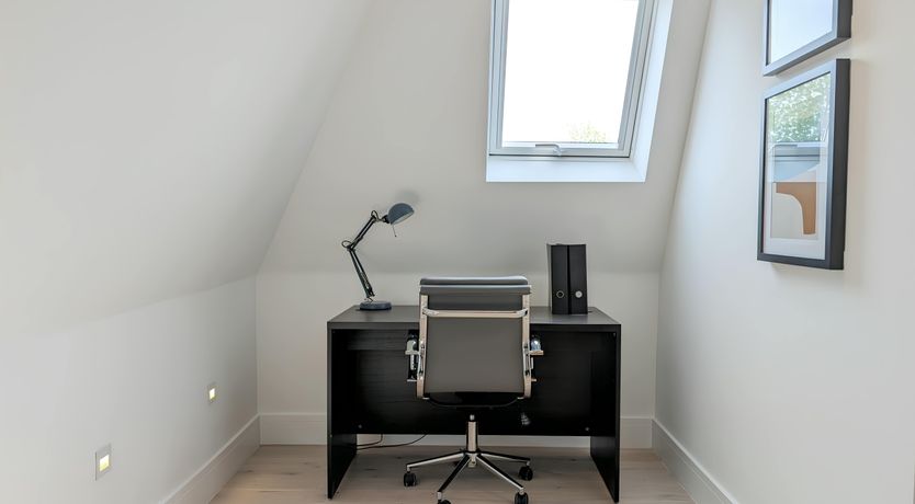 Photo of Sleek & Sharp