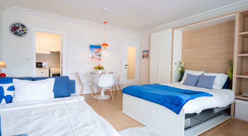 Photo of Cosy @ the beach studio with pool Apartment 2