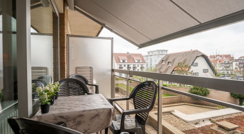 Photo of Cosy @ the beach studio with pool Apartment 2