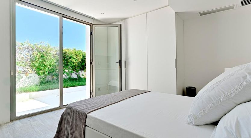 Photo of Shimmer & Sunlight