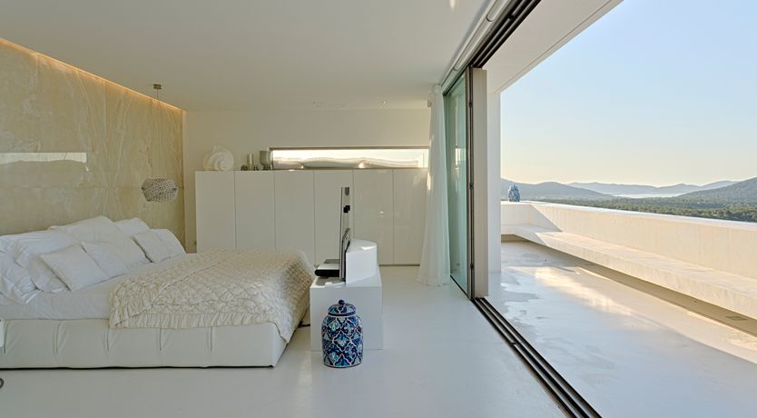 Photo of Shimmer & Sunlight