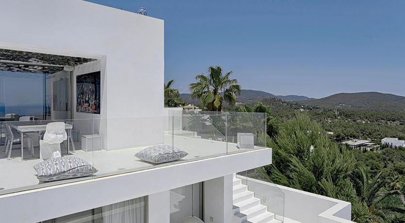 Photo of Shimmer & Sunlight