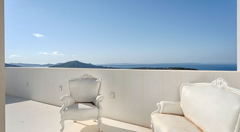 Photo of Shimmer & Sunlight