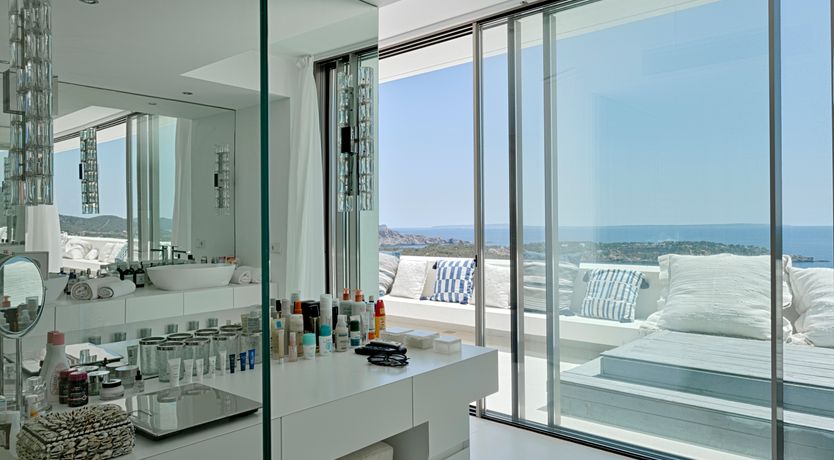 Photo of Shimmer & Sunlight