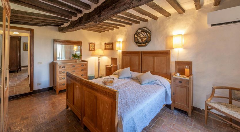 Photo of Umbrian Stone