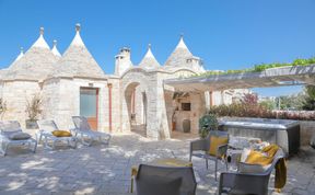 Photo of Oak & Trulli