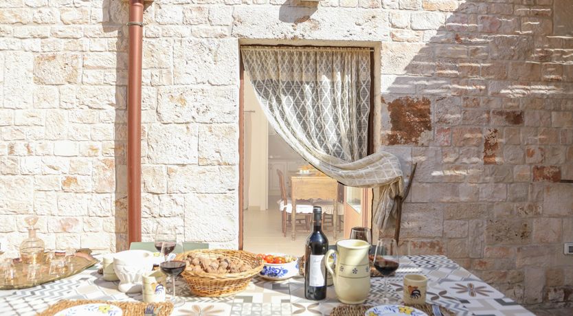 Photo of Oak & Trulli