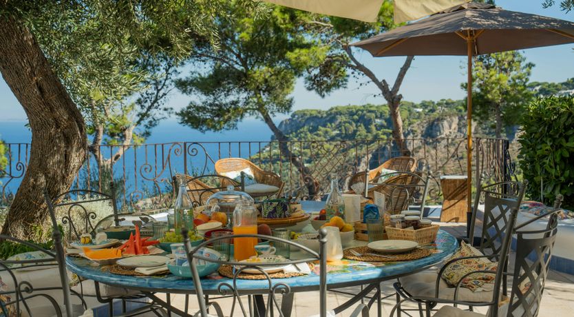 Photo of Capri Colours