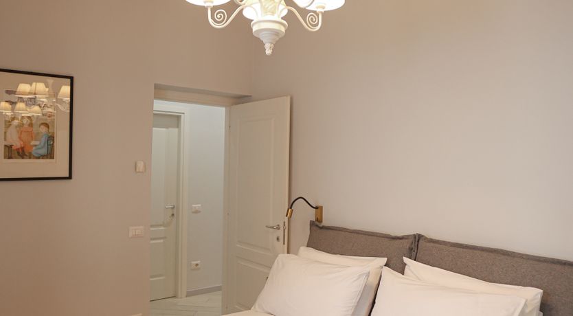 Photo of Florentine Modern