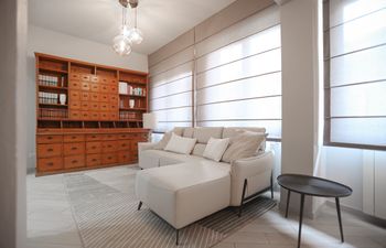 Florentine Modern Holiday Home
