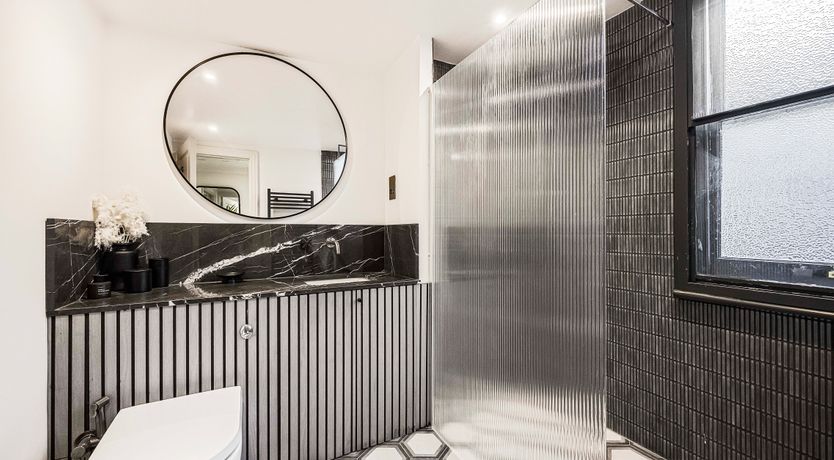 Photo of Bloomsbury Breeze