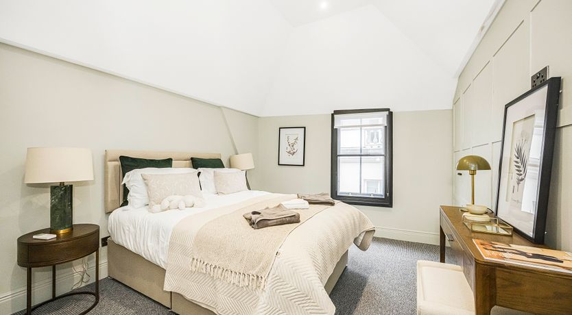 Photo of Bloomsbury Breeze