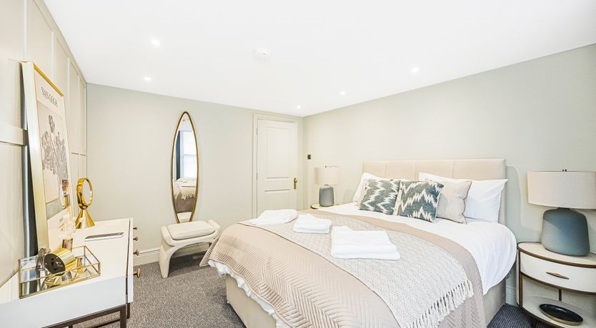 Photo of Bloomsbury Breeze