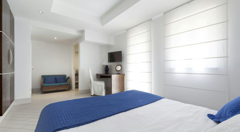 Photo of The Italian Pearl