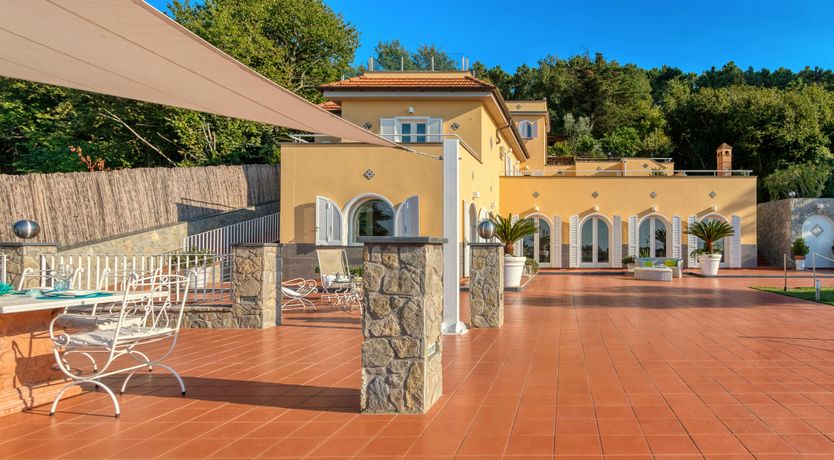 Photo of The Italian Pearl