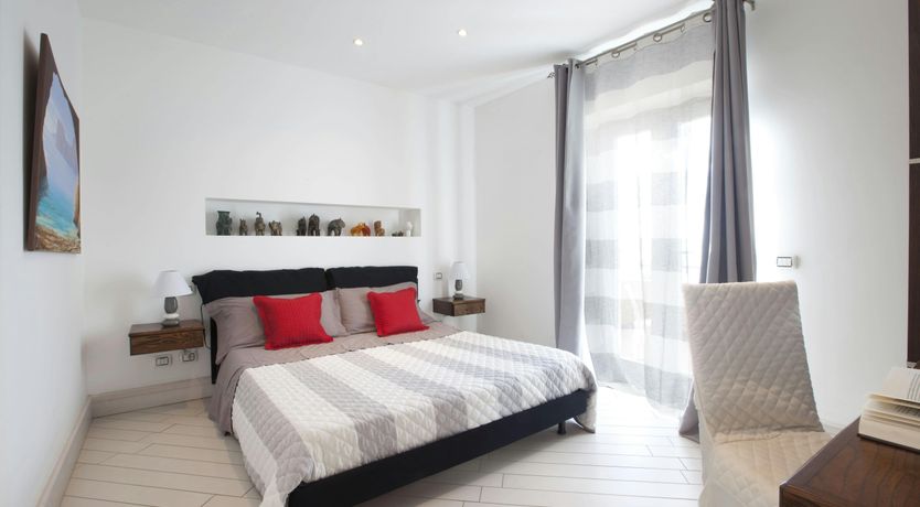 Photo of The Italian Pearl