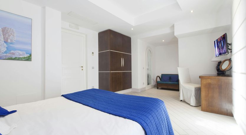 Photo of The Italian Pearl