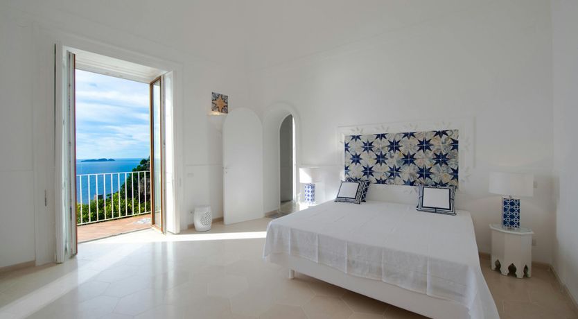 Photo of Majolica Magic