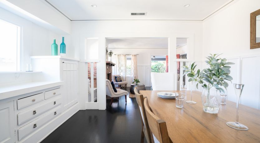 Photo of Sittin' Pretty