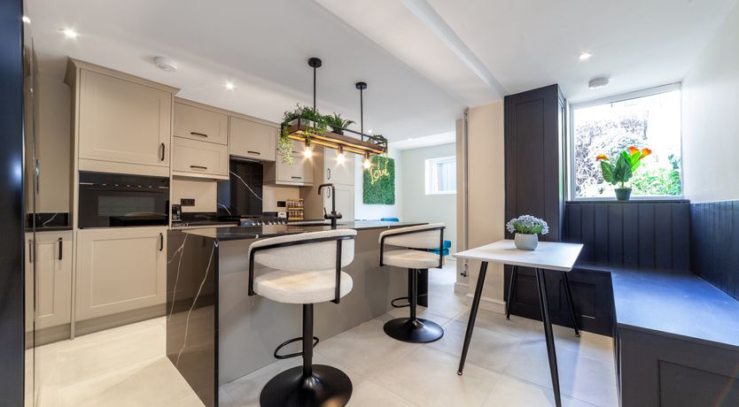 Photo of Black, White & Teal