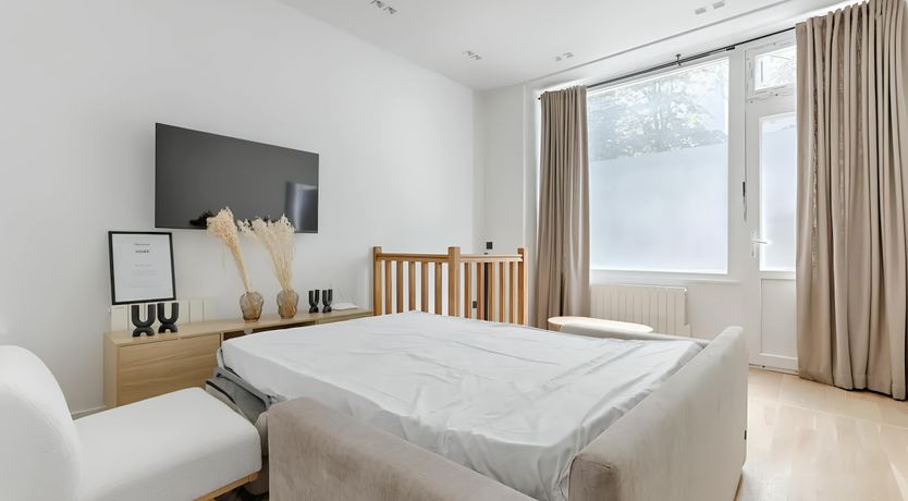 Photo of City Stillness