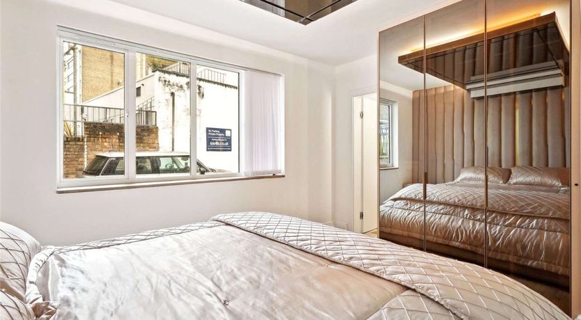 Photo of Gilded Marble